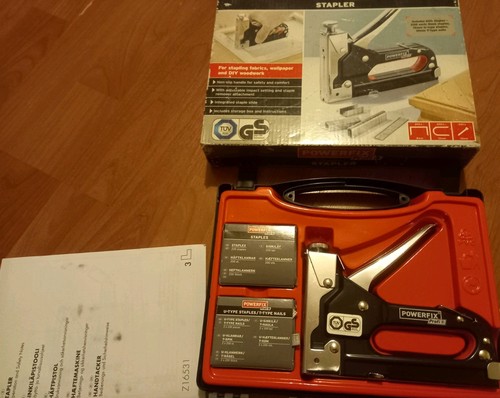 Powerful heavy duty staple gun - staple,